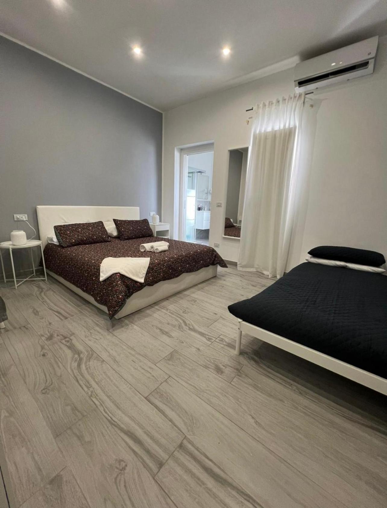 Giufra Hotel บารี ภายนอก รูปภาพ